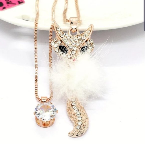 Betsey Johnson Jewelry - Betsey Johnson double fox necklace